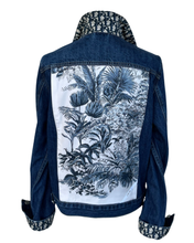 Load image into Gallery viewer, Vintage Denim Jacket