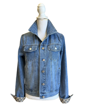 Load image into Gallery viewer, Vintage Denim Jacket