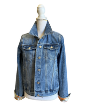 Load image into Gallery viewer, Vintage Denim Jacket