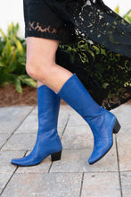 Load image into Gallery viewer, Santa Anna Stingray Modern Cowboy