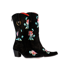 Load image into Gallery viewer, Telluride Black with Blue &amp; Red Roses Modern Cowboy
