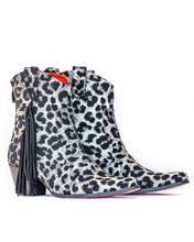 Load image into Gallery viewer, Grey Leopard with Fringe