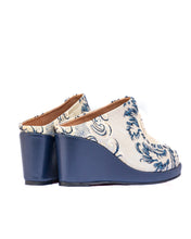 Load image into Gallery viewer, French Riviera Champagne Wedge Sandal