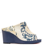 Load image into Gallery viewer, French Riviera Champagne Wedge Sandal