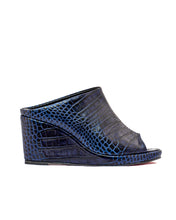 Load image into Gallery viewer, Navy Alligator Wedges