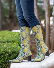 Load image into Gallery viewer, Vintage Southwest Yellow & Turquoise Python