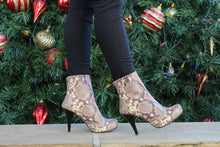 Load image into Gallery viewer, Natural Python Ankle Stiletto