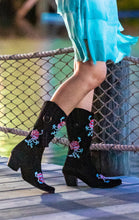 Load image into Gallery viewer, Telluride Black with Blue & Red Roses Modern Cowboy