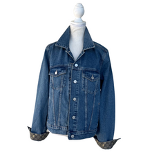 Load image into Gallery viewer, Vintage Denim Jacket
