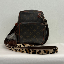 Load image into Gallery viewer, LV Cheetah Crossbody
