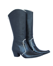 Load image into Gallery viewer, JET STINGRAY LEATHER MODERN COWBOY
